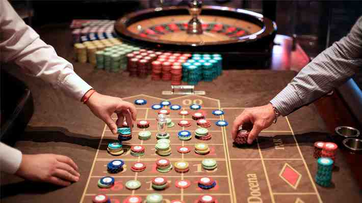 Colusión: Hasta diez años de cárcel arriesgan exejecutivos de casinos de juegos