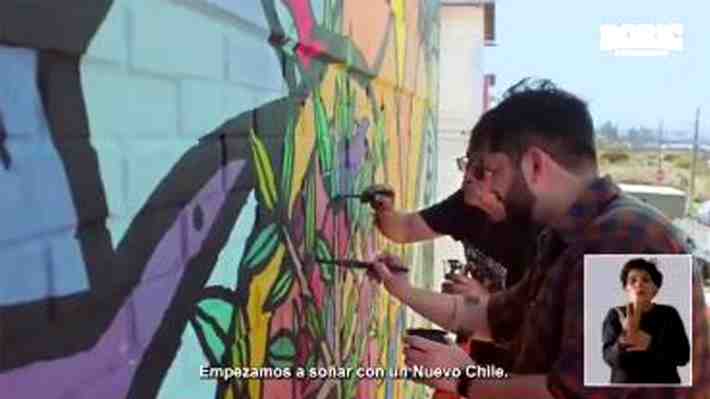 ProCultura: Boric dio brochazos a mural investigado por Fiscalía que apareció en su franja