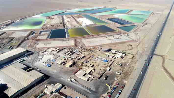 Condicionamiento chino a acuerdo SQM-Codelco divide miradas de analistas por su alcance