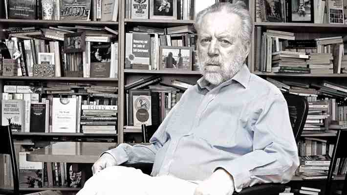 Joaquín Fermandois: “El concepto de refundación le queda grande al Gobierno, solo se trata de un reequilibrio”