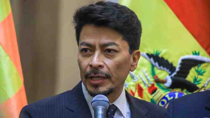 Canciller boliviano: “No va a renunciar ni el Presidente Rodrigo Paz ni su gabinete”.