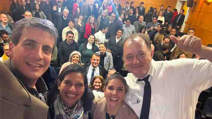 Poduje, grito y plata en RN: Dio charla y recibió múltiples aplausos