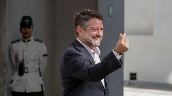 Orrego asoma como el plan B de los socialistas